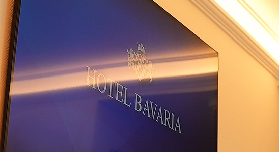 Schlafzimmer mit Queensize-Bett